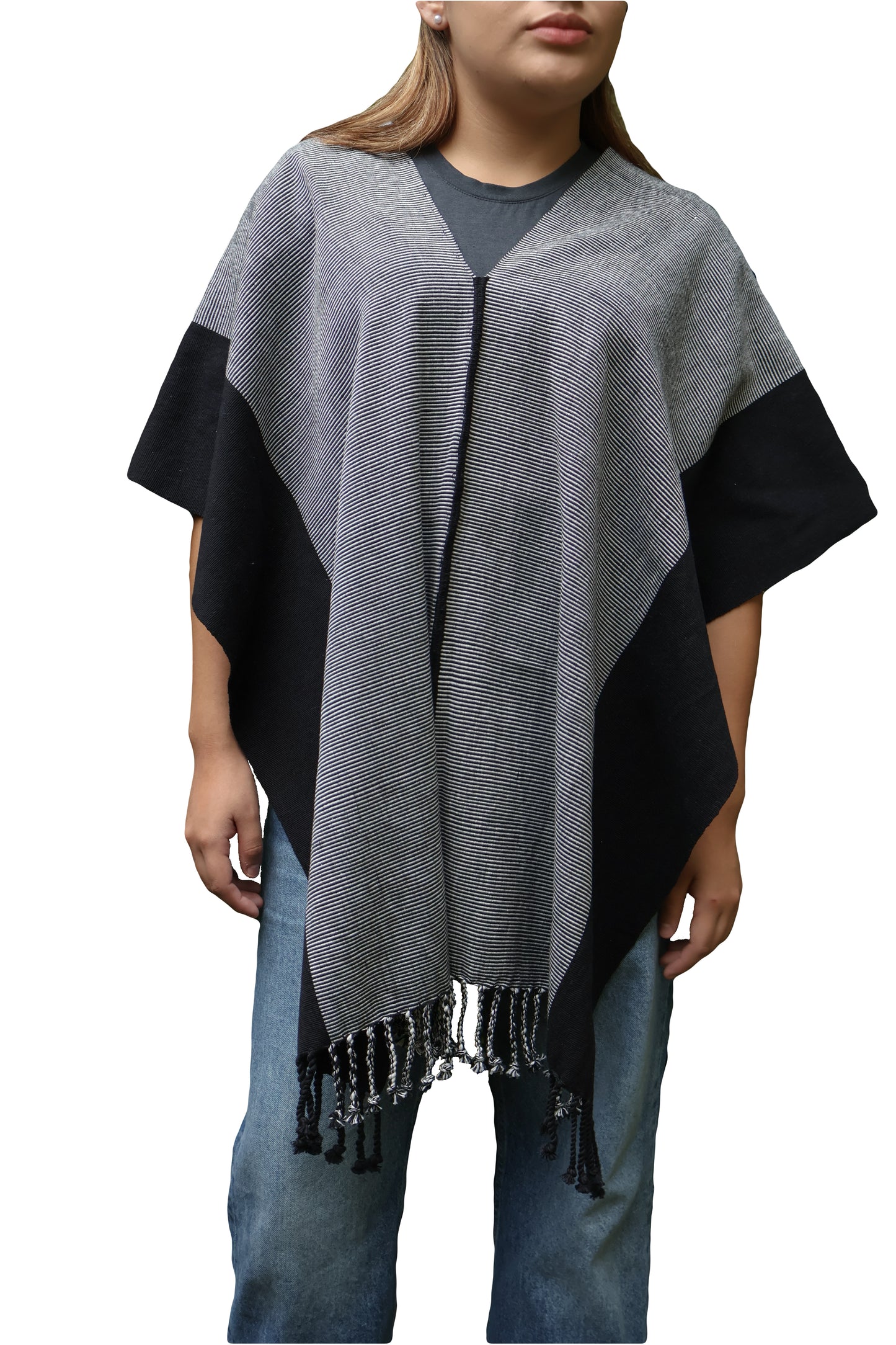GREY PONCHO WITH BLACK EDGE
