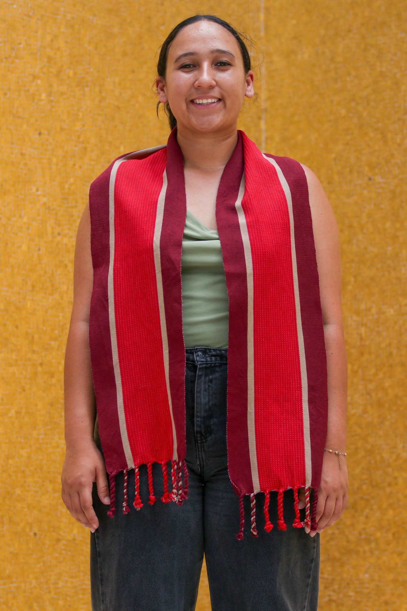 WINE SCARF WITH RED STRIPES