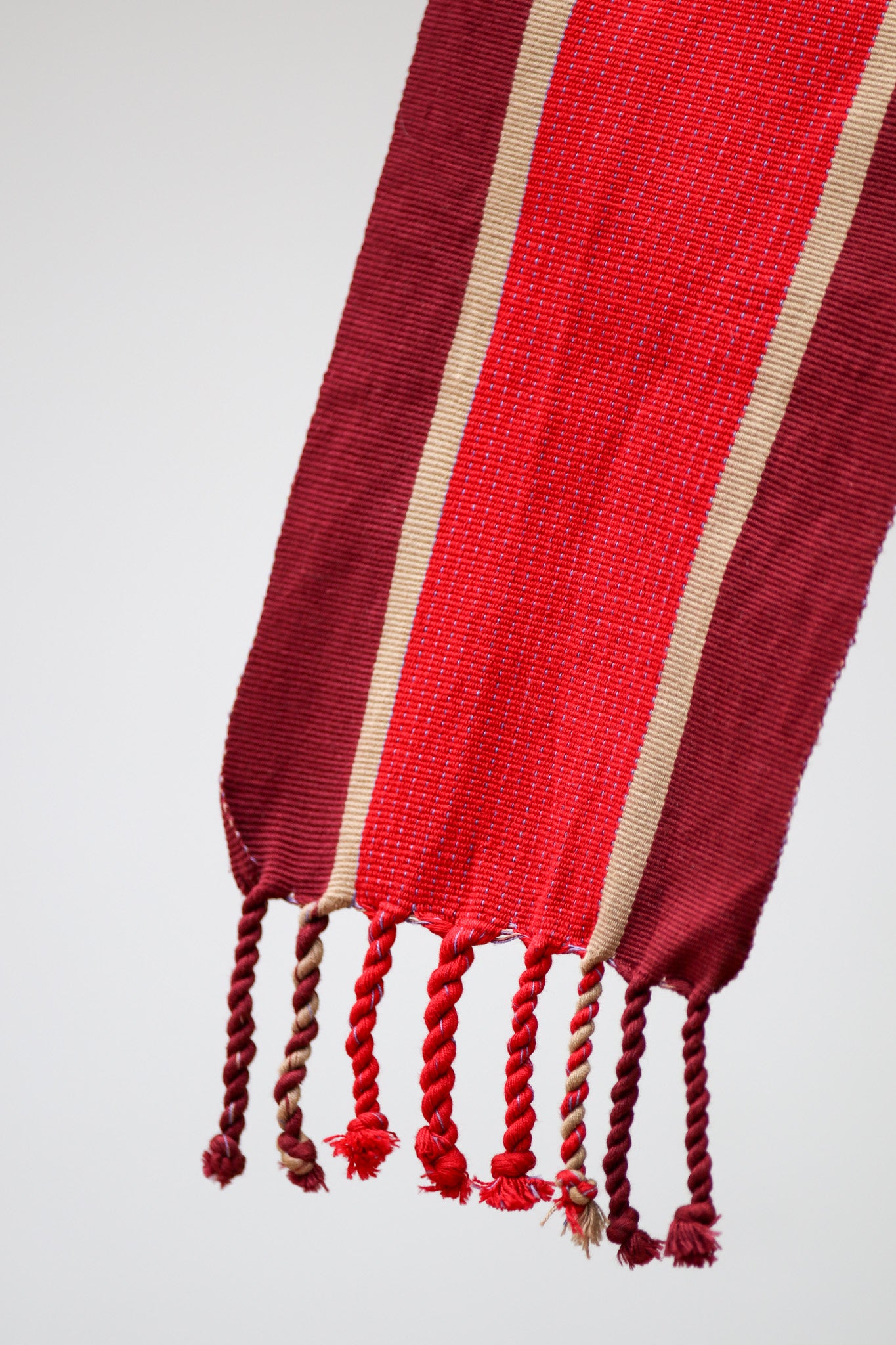 WINE SCARF WITH RED STRIPES