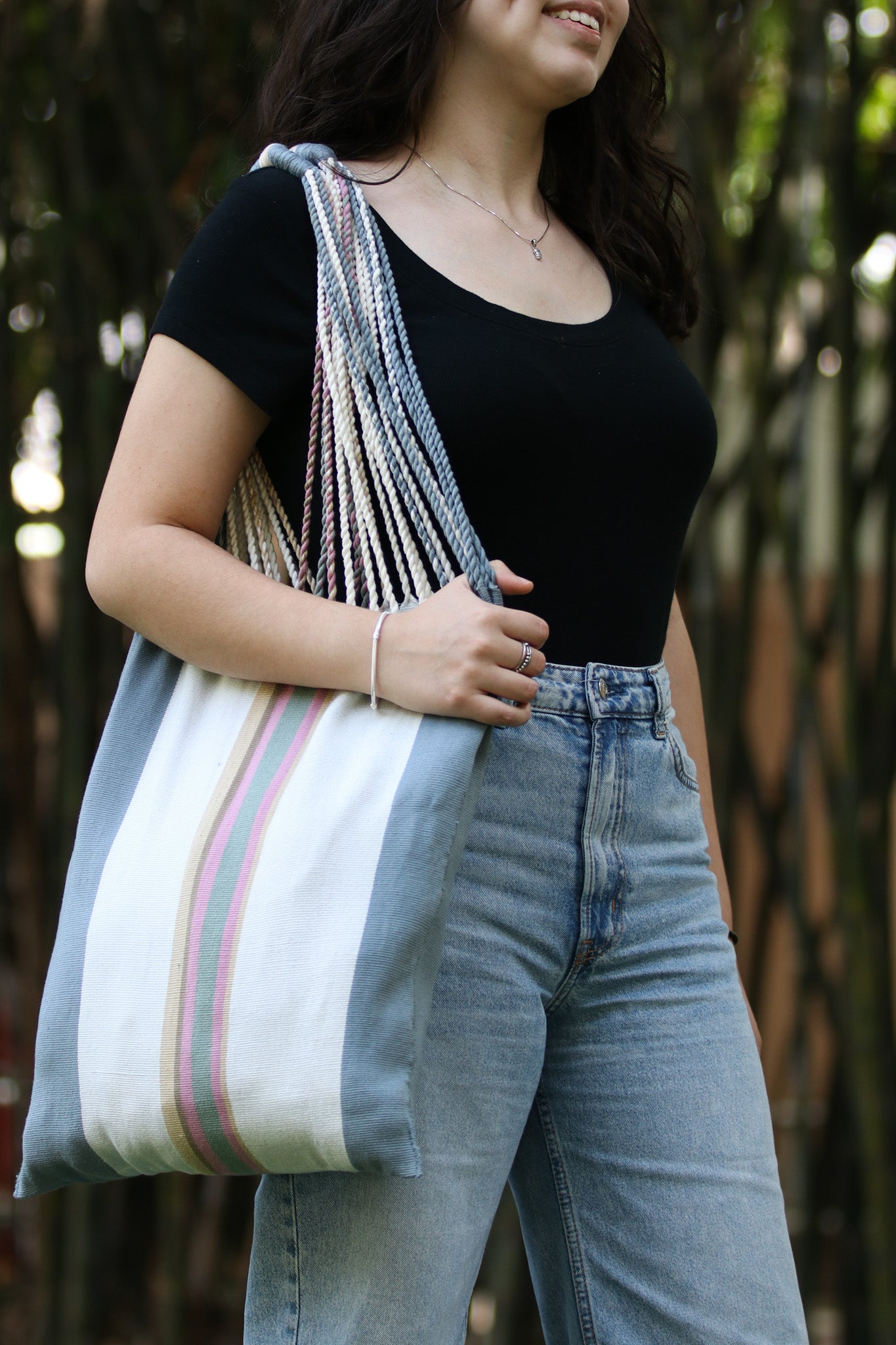 BLUE BAG WITH WHITE