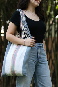 BOLSA AZUL CON BLANCO