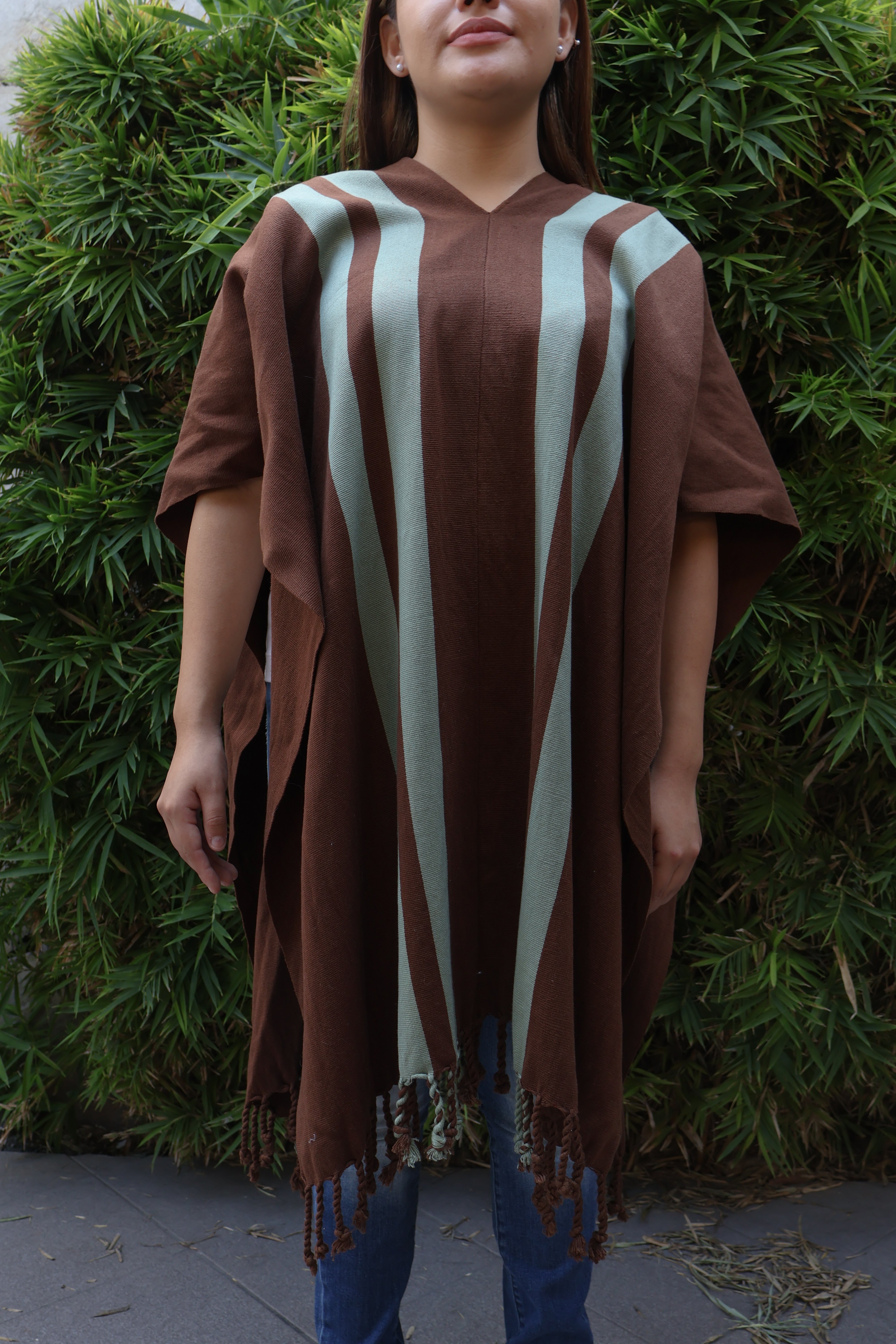 COFFEE PONCHO WITH GREEN STRIPES