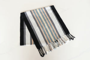 BLACK AND WHITE TABLE RUNNER