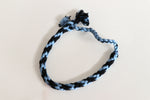 Cargar imagen en el visor de la galería, PULSERA AZUL CON NEGRO
