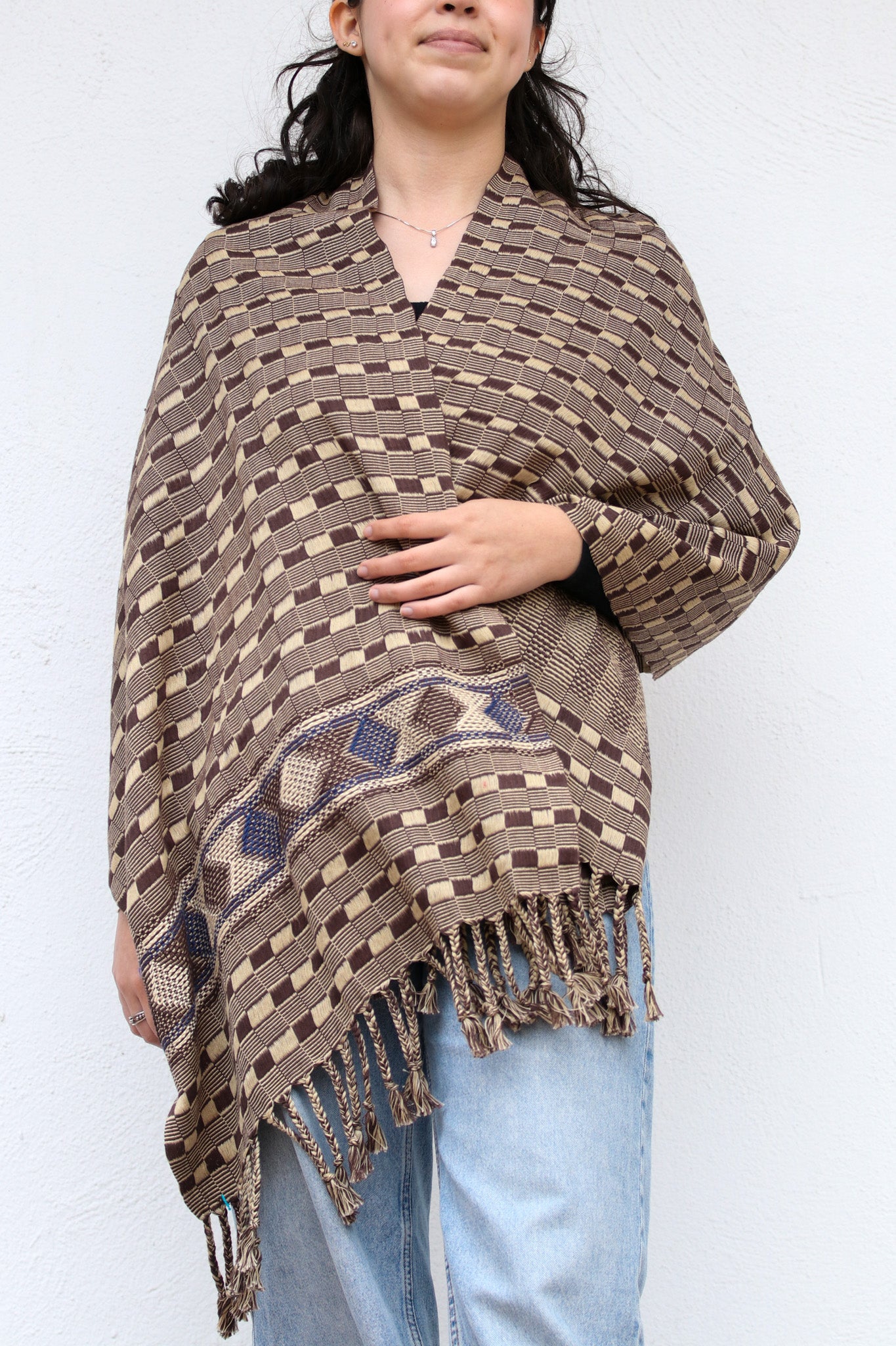 CHECKERED BROWN SHAWL