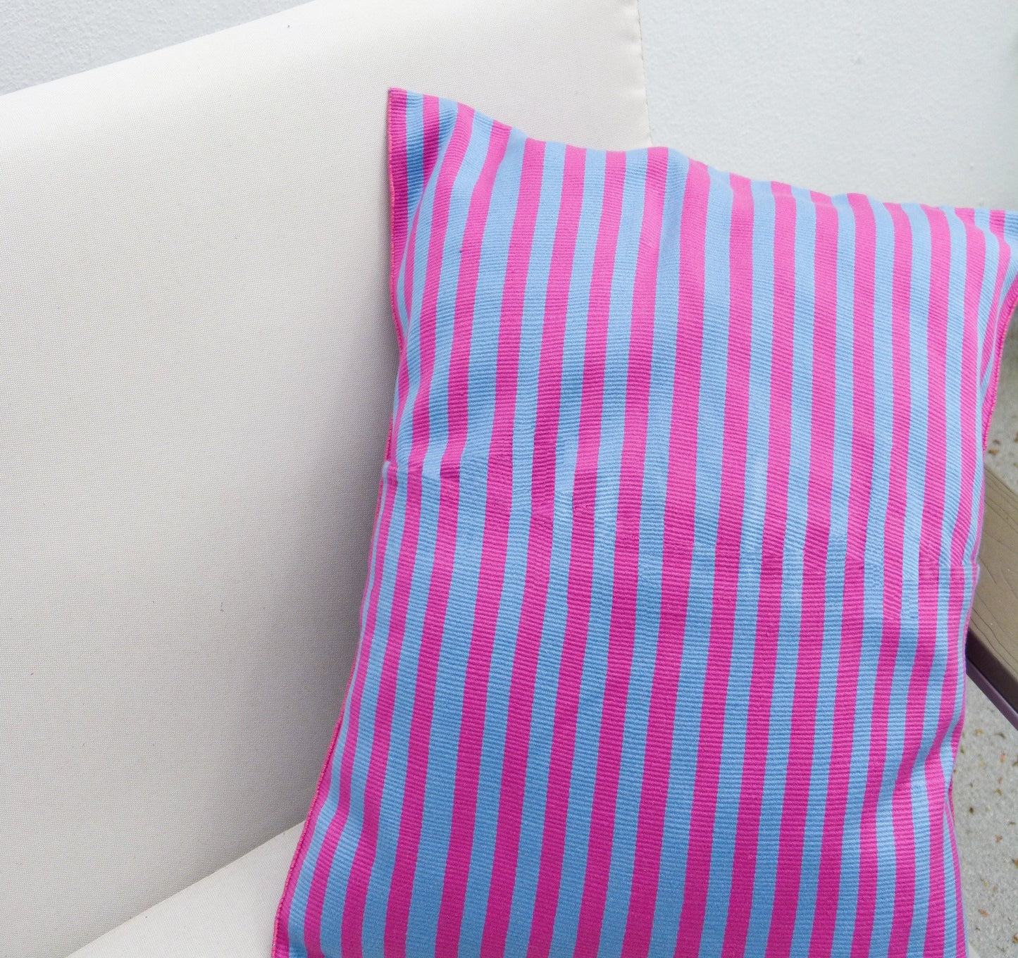 FUNDA PARA COJÍN ROSA Y AZUL